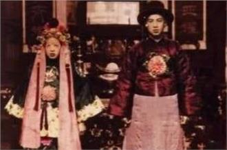 阿公婚紗照變冥婚照　新娘成上吊女屍