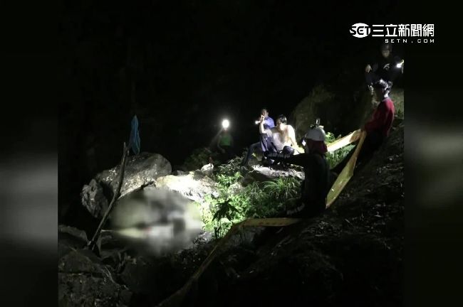 溪旁驚見風乾女屍！陳屍石穴逾一個月