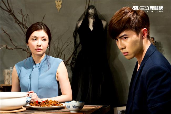 何如芸難得再演媽　讚唐禹哲是小鮮肉