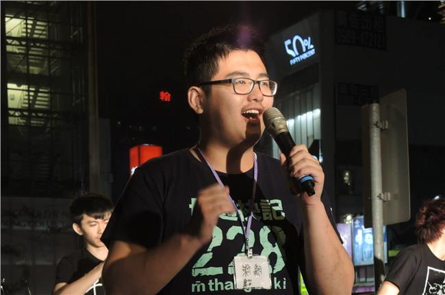 衝教育部潑漆　游騰傑：逼教育部說明