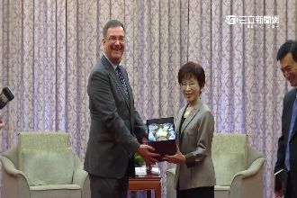 洪秀柱見外賓全程講中文！原因竟是…