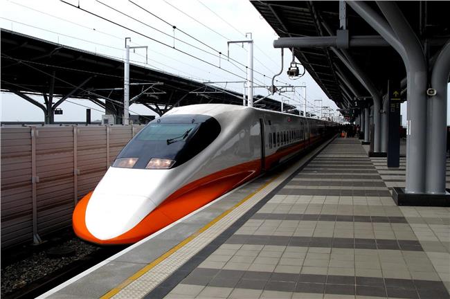 救援醫護南援北運　高鐵提供免費搭乘