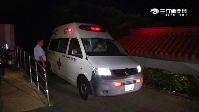 找民間救護車轉院　隨車員不會用點滴