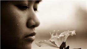 哭,傷心-flickr-ePi.Longo-https://www.flickr.com/photos/longo/3347227918/