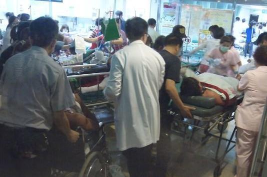 命危人數增多　停、離職醫護重返前線