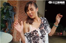 《他看她的第2眼》