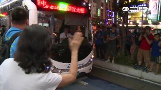 BRT掰掰！「公車混走」首日狀況多