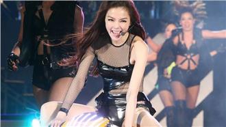 夏戀嘉年華～謝金燕讓你颱風天噴鼻血