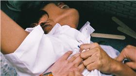 性霸凌（圖／攝影者Baliyoho, Flickr CC License） https://flic.kr/p/3qvbRA