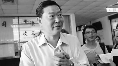 和富商王美娜關係匪淺？王燕軍駁斥