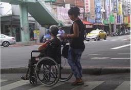 外勞,看護（圖／攝影者李 季霖, Flickr CC License）