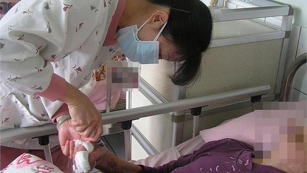 榮總護理師好棒！機上勇救8旬日本嬤