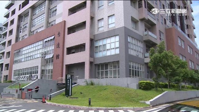 女博士生遭教授揉胸　喊5字嚇阻掙脫