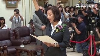 紀國棟遭拔不到一週　詹滿容接任立委