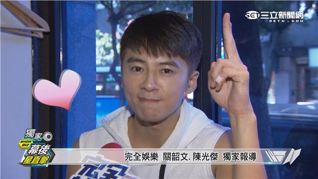 天菜李國毅化身廚師　比食物還好吃？