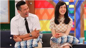 《康熙來了》「黑白配」中天提供