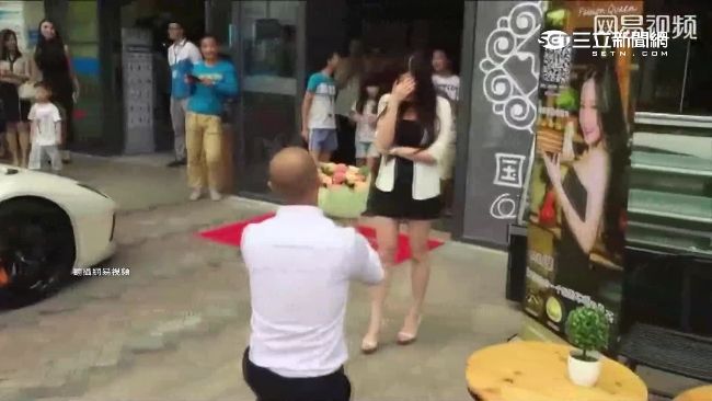 男20輛超跑求婚　換到她崩潰喊不要