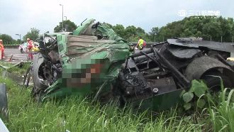 錯過出口！國道上倒車撞大貨車2死