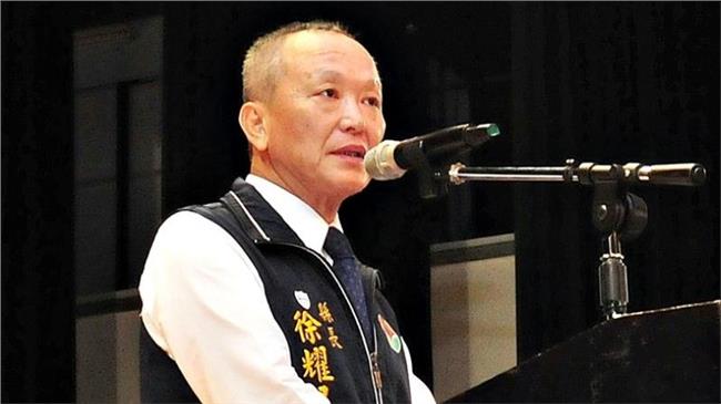 苗栗公務員領薪「謝謝縣長」被批腦殘