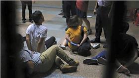 學生上銬,教育部,課綱（圖／取自Dai Lin臉書）