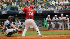 許基宏封面尺寸(朱凱弘攝影)