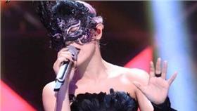 丁噹蒙面歌王奪冠　（丁噹微博）