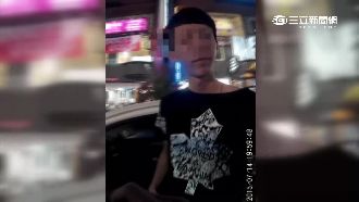 警抓併排違停　驚見毒蟲車內吸毒