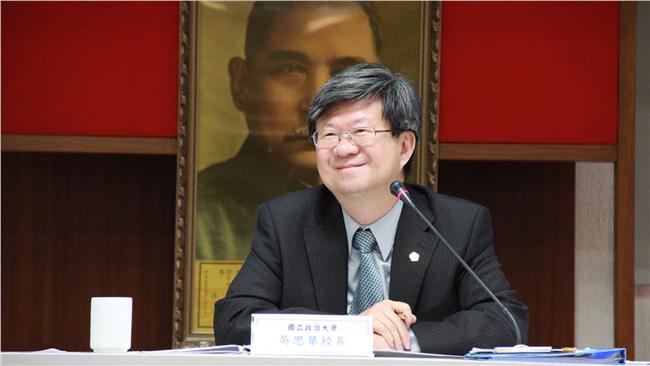 藍民調：58.4%反對吳思華下台！