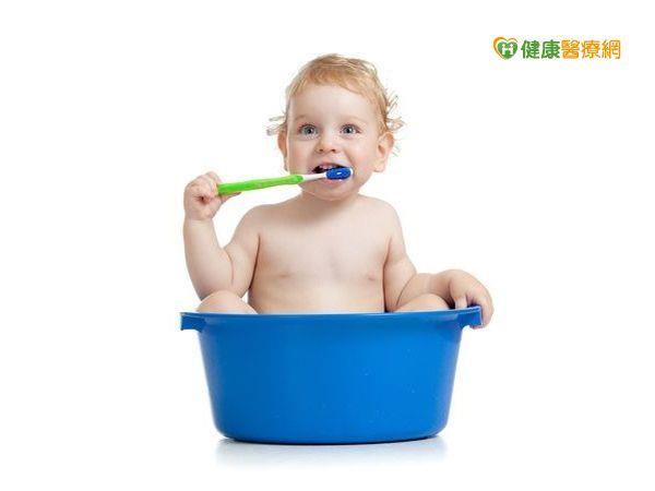 寶寶沒有牙齒，為什麼需要清潔口腔？