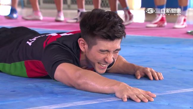 「卡巴迪」死命纏　修杰楷慘吃蘿蔔乾