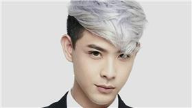 SpeXial、晨翔（圖／翻攝自SpeXial-晨翔 Simon臉書） 