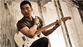 五月天、石頭（圖／五月天石頭臉書）