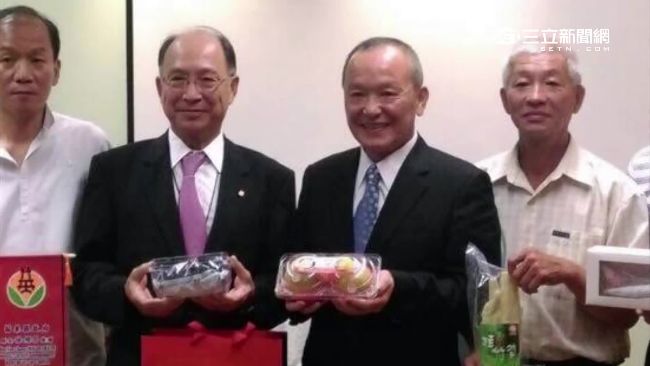 徐耀昌花公帑出國　挨批後急改自費