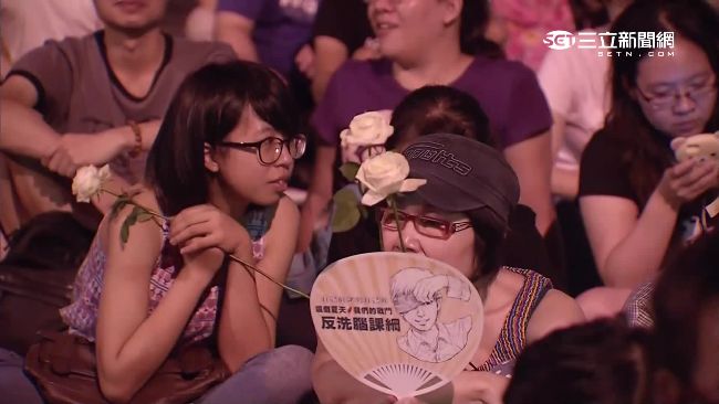 「為了理想奔跑」500人淚悼林冠華