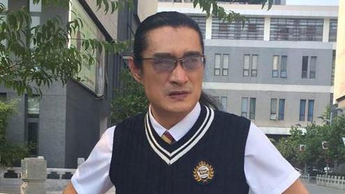 黃安批反課綱：球員兼裁判，像話嗎？