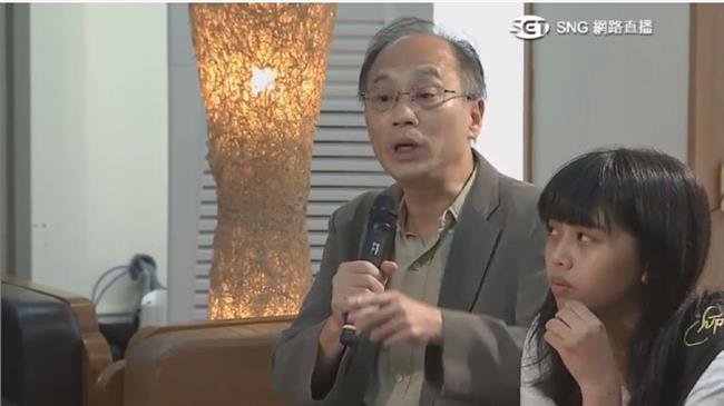 企圖用微調合理化　吳密察：帶頭玩法