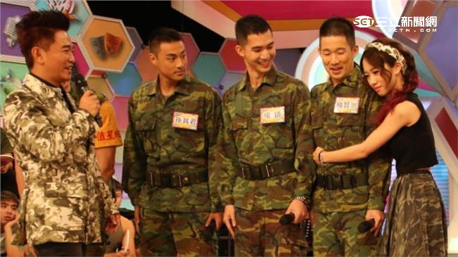 憲哥遇到兵，先問有沒有陰道的味道？