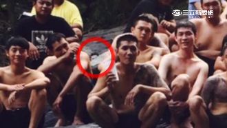 獨／慎入！蝴蝶谷詭合照　驚見白臉男