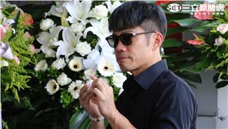 楊可涵「老公」陳志強角落拭淚想念她