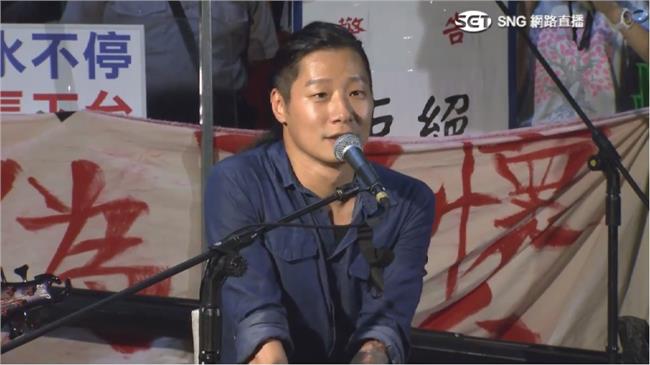 閃靈主唱讚學生：你們才是我的偶像