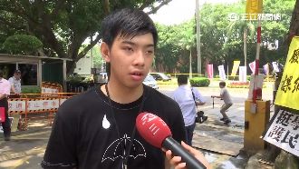 又爆警方查水表　學生：幕後有人操控