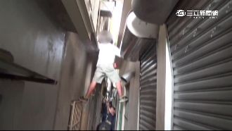 毒蟲自以為「蜘蛛人」爬牆躲警卻腳軟