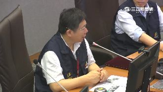 差點又拍桌！　柯P怒罵「造假文化」