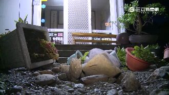 大浪沖進民宅！居民：整夜不敢睡