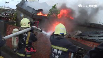 台電搶修復電引大火　宜民宅屋頂倒塌