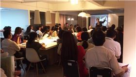 說明會
翻攝ｆｌｉｃｋｒ
https://www.flickr.com/photos/95425865@N06/15743580687/in/photolist-pZcY3k-qekHHY-tnttwk-tnttn2-ugZeMY-u2JJ1j-u2SgEM-uiVs7j-aU6pNz-aU6pKK-aU6pGZ-aU6pCM-aU6ptV-aU6pqx-aU6pnK-aU6pk2-aU6pdT-aU6pag-aU6p6c-aU6oZn-aU6oUi-aU6oMZ-aU6oFM-aU6oBg-aU6oxz-aU6ouD-72vb5T-dv1f2R-aU6opZ-aU6okP-aU6of2-aU6obn-aU6o5g-aU6o1H-aU6nTD-aU6nNg-aU6nKe-dsVG6X-qgqCv6-qembjJ-qembiG-pZ4HLw-pZdr3T-7dtNd6-72zMV5-72vrHH-72vFPV-72zom9-7dxHJA-7dxHDW