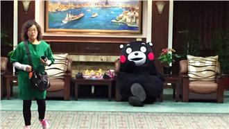 超可愛！熊本熊坐市長寶座等陳菊回來