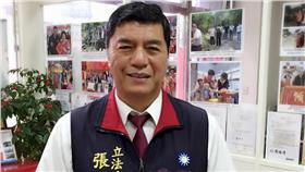 立委張慶忠遭爆過海關耍特權
圖／翻攝自張慶忠臉書