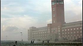 山寨總統府／The Diplomat