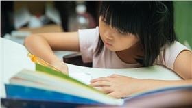 寫作業／flickr
https://www.flickr.com/photos/hoher/19252792473/